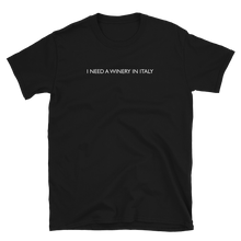 Laden Sie das Bild in den Galerie-Viewer, Winery in Italy - T-Shirt Damen