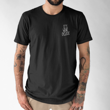 Laden Sie das Bild in den Galerie-Viewer, It&#39;s wine o&#39;clock - T-Shirt Herren