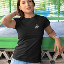 Laden Sie das Bild in den Galerie-Viewer, It&#39;s wine time - T-Shirt Damen