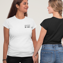 Laden Sie das Bild in den Galerie-Viewer, Partners in wine - T-Shirt Damen