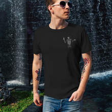 Laden Sie das Bild in den Galerie-Viewer, Wine smoker - T-Shirt Herren