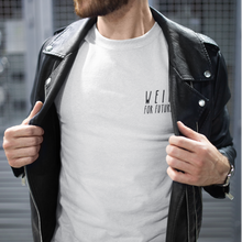 Laden Sie das Bild in den Galerie-Viewer, Wein for future - T-Shirt Herren