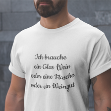 Laden Sie das Bild in den Galerie-Viewer, Weingut statt Glas - T-Shirt Herren