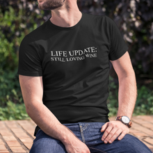 Laden Sie das Bild in den Galerie-Viewer, Still loving wine - T-Shirt Herren