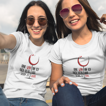Laden Sie das Bild in den Galerie-Viewer, Sicher ist sicher - T-Shirt Damen